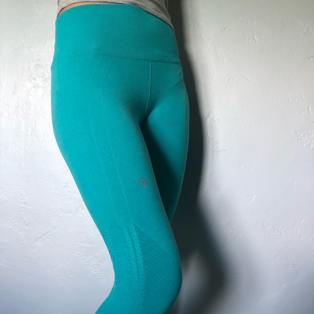 Lululemon Aqua Leggings